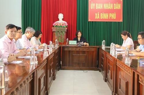 TƯ Hội LHPN Việt Nam kiểm tra, giám sát hoạt động ủy thác với ngân hàng tại xã Bình Phú, Gia Lai
