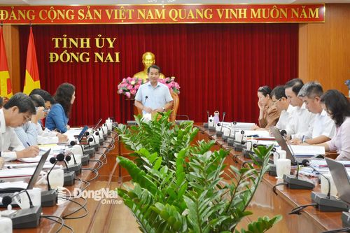 CHÀO MỪNG ĐẠI HỘI ĐẢNG BỘ CÁC CẤP, ĐẠI HỘI ĐẢNG BỘ TỈNH NHIỆM KỲ 2025-2030 VÀ ĐẠI HỘI LẦN THỨ XIV CỦA ĐẢNG Tổ Thẩm định số 4 thẩm định văn kiện đại hội Đảng bộ các phường Phước Bình, Phước Long và xã Phú Lý