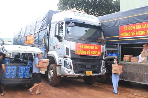 Người dân Gia Lai chung tay hướng về đồng bào vùng lũ ở Nghệ An