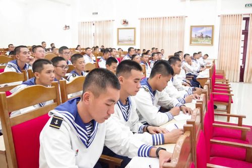 Các đơn vị Hải quân tổ chức phổ biến, giáo dục pháp luật năm 2025