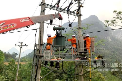 Tai nạn điện không lơ là mùa mưa