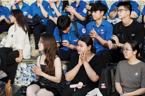 Khi vẻ đẹp Huế ngân lên thành giai điệu