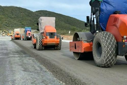 Phê bình nhà thầu chậm thi công cao tốc Quy Nhơn - Chí Thạnh