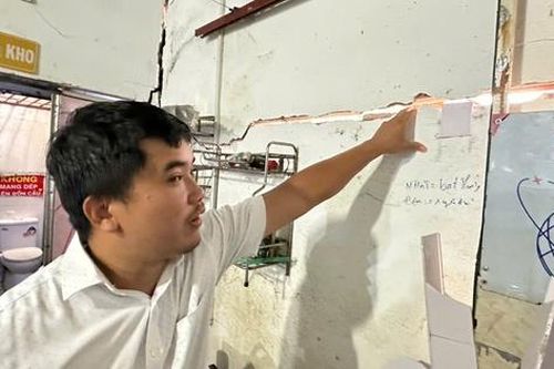 TP.HCM: Đình chỉ thi công công trình làm nhà dân nứt, sụt lún