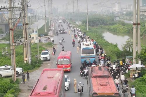 Phó chủ tịch tỉnh Bắc Ninh yêu cầu xử lý triệt để ngay những tồn tại, bất cập khiến giao thông hỗn loạn tại khu công nghiệp