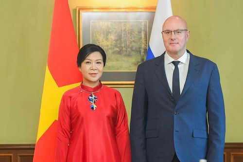Nga mong muốn có ngôi trường nuôi dưỡng, phát triển tài năng nghệ thuật ballet, hội họa tại Hà Nội