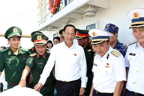 Phó Chủ tịch Quốc hội, Thượng tướng Trần Quang Phương khảo sát tại Bộ Tư lệnh Vùng I Hải quân