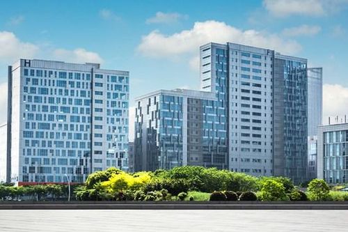 Gánh khoản nợ nghìn tỷ, Địa ốc Hưng Phú bất ngờ mua lại trái phiếu trước hạn
