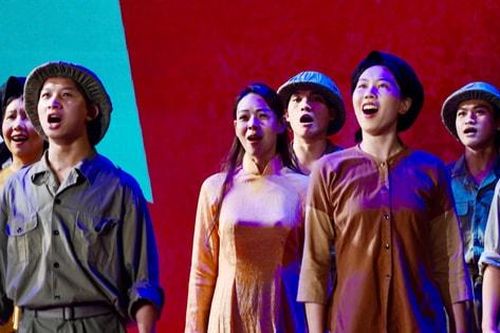 Kể chuyện cách mạng qua 'lăng kính' mới