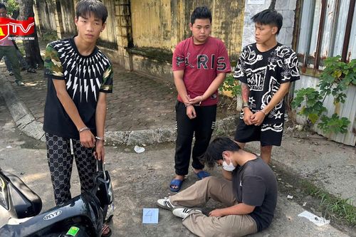 Thiếu tiền chơi game, 3 thiếu niên lên kịch bản cướp xe máy trong đêm