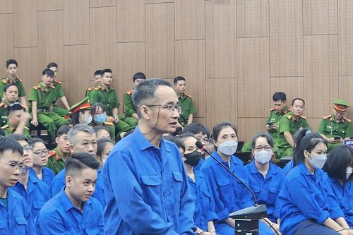 Ổ nhóm đòi nợ kiểu 'giang hồ', cắt ghép ảnh 'nhạy cảm' lĩnh án tù đích đáng