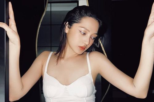 Bảo Anh ngày càng bất ổn