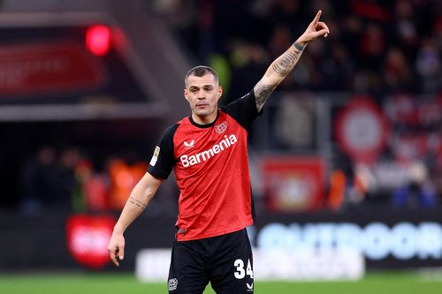 Sunderland mua sắm đáng kinh ngạc