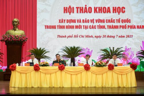 Toàn cảnh Hội thảo Xây dựng và Bảo vệ vững chắc Tổ quốc