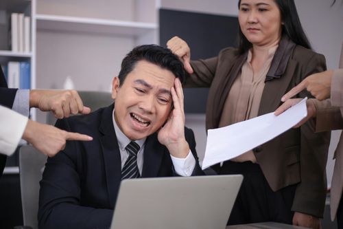 Làm sếp ngày càng khổ
