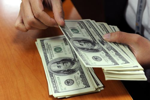 Giá USD ngân hàng lập đỉnh lịch sử