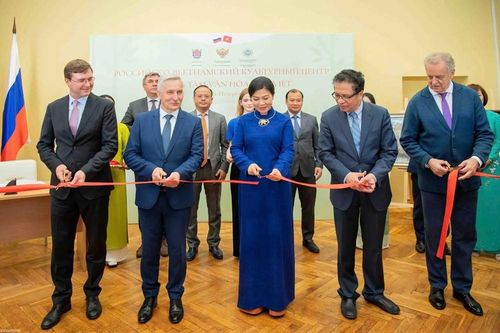 Khai trương Trung tâm Văn hóa Nga-Việt tại St.Petersburg, Liên bang Nga