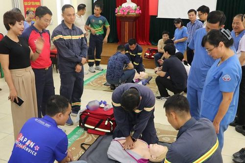 Tăng cường đào tạo giảng viên nguồn cấp cứu ngoại viện