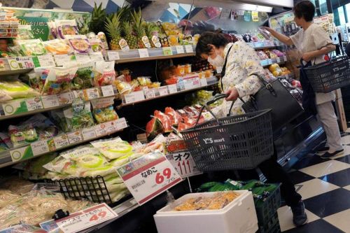 Người dân Nhật Bản đang dần thoát khỏi nỗi sợ giá cả tăng cao