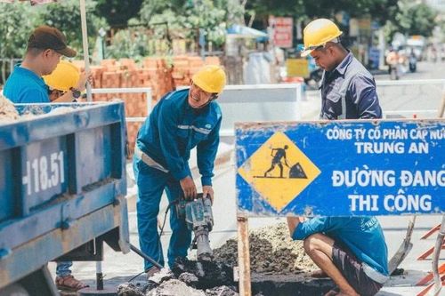 Cảnh báo cá nhân mạo danh nhân viên công ty cấp nước lắp đường ống, gắn đồng hồ nước