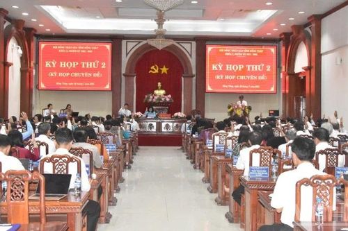Đồng Tháp hỗ trợ 5,1 triệu đồng/người/tháng đối với cán bộ ở xa