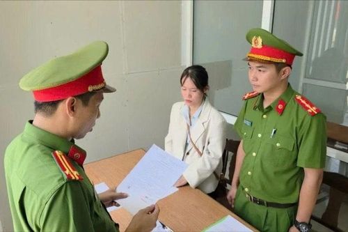 Khởi tố nữ nhân viên ngân hàng làm giả giấy tờ, lừa đảo chiếm đoạt tài sản