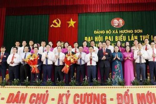 Thường trực ban Bí thư Trần Cẩm Tú dự Đại hội Đảng bộ xã Hương Sơn