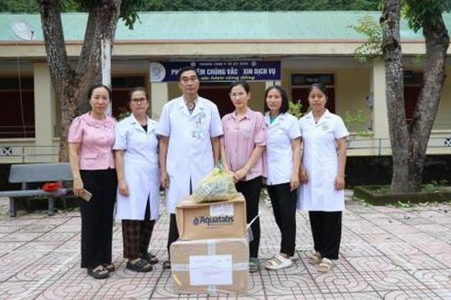 Nỗ lực xử lý môi trường sau lũ, ngăn ngừa dịch bệnh bùng phát