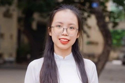 Ánh hào quang rồi sẽ tắt – Thủ khoa 2024 nói về hành trình trưởng thành thật sự