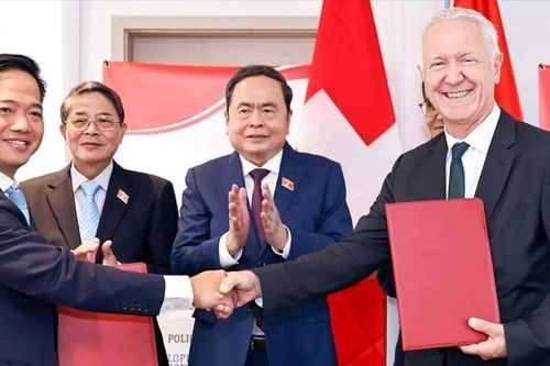 Thụy Sĩ đánh giá cao việc Việt Nam xây dựng Trung tâm tài chính quốc tế