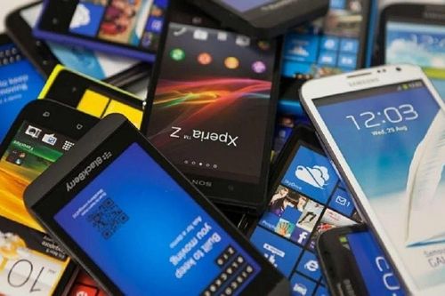 Hàng loạt tiệm sửa điện thoại ở Trung Quốc đóng cửa bất ngờ
