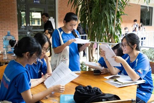 Giải mã làn sóng học nghề xuyên biên giới