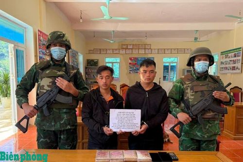 Lợi dụng trời mưa, 2 đối tượng rủ nhau vận chuyển ma túy
