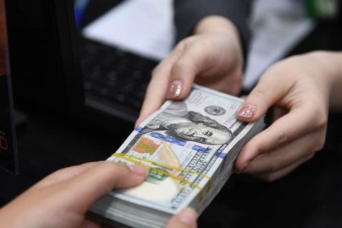 Giá USD ngân hàng cán mốc 26.400 đồng