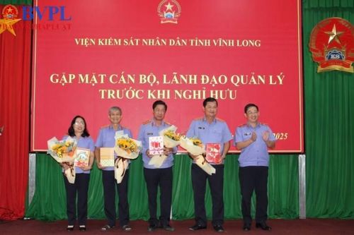 VKSND tỉnh Vĩnh Long gặp mặt cán bộ lãnh đạo, quản lý trước khi nghỉ hưu