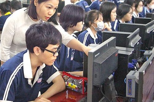 Tin học trở thành môn bắt buộc trong chương trình dự bị đại học