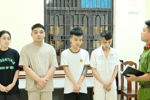 Bắt 4 đối tượng lừa đảo, chiếm đoạt 9 xe ô tô trị giá hơn 10 tỷ đồng