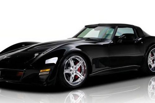 Chevrolet Corvette cổ điển được lột xác thành quái thú