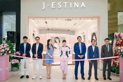 Châu Bùi chính thức trở thành 'nàng thơ' của J.ESTINA Việt Nam - Tỏa sáng tại sự kiện khai trương tại Hà Nội