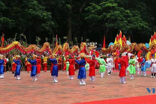 Dưới ánh sáng Đảng soi đường: Tỏa sáng giá trị văn hóa xứ Thanh