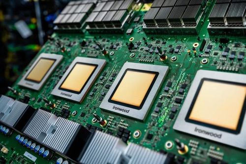 Big Tech và startup đang chạy đua thiết kế loại chip mới giải quyết vấn đề ngốn năng lượng của AI