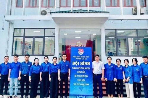 Huy động hơn 1.500 đoàn viên, thanh niên hỗ trợ người dân thực hiện dịch vụ công trực tuyến