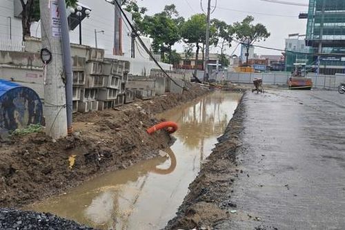 Người dân bức xúc vì tuyến đường hơn 500m nội ô Cần Thơ thi công ì ạch