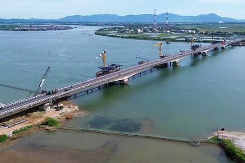 Quảng Trị thúc tiến độ hai dự án giao thông trọng điểm trên QL1 và cải tạo đường sắt
