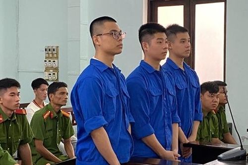 Rủ nhau vào bar 'bay lắc', 3 anh em ruột cùng lĩnh án tù
