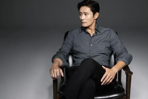 Tài tử Lee Byung Hun dẫn khai mạc Liên hoan phim Busan