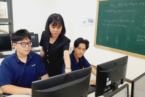 Tin học dự kiến thành môn bắt buộc trong chương trình dự bị đại học