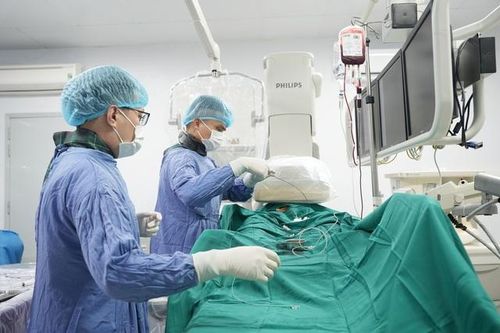Người đàn ông 56 tuổi ở Quảng Ninh bị viêm gan B sốc mất máu do vỡ u gan từ dấu hiệu này!