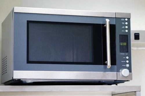 Lợi ích bất ngờ từ lò vi sóng, không chỉ dùng để hâm nóng thức ăn mà còn có điều 'kỳ diệu' này