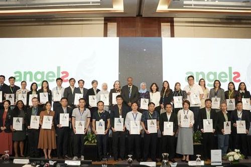 Bệnh viện Đa khoa tỉnh Thanh Hóa nhận giải thưởng Kim cương của Hội Đột quỵ thế giới